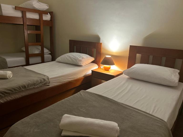 Aconchegante apartamento de 2 quartos - Pertinho da Praia - B&B Cabo Frío