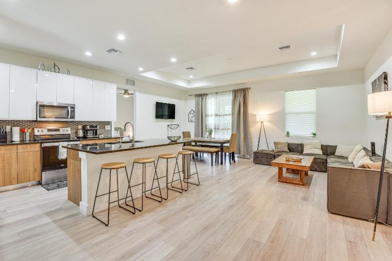 Family-Friendly Home: 8 Mi to Warm Mineral Springs - B&B North Port