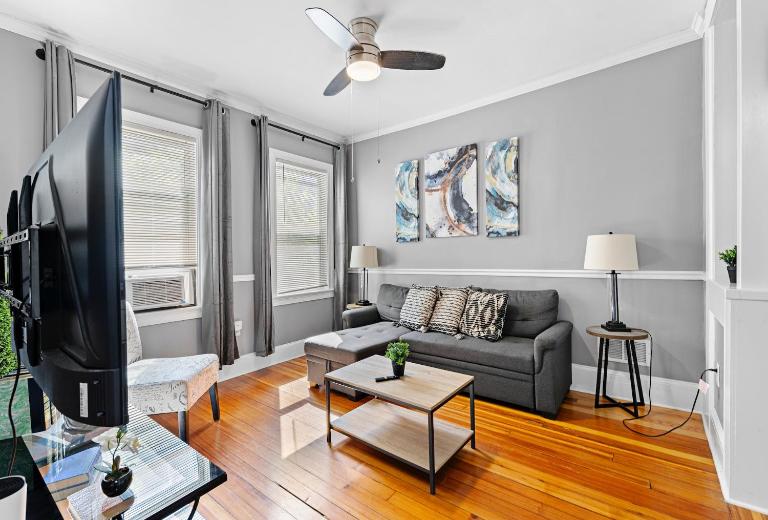 Spacious apartments near Ashmont - B&B Boston