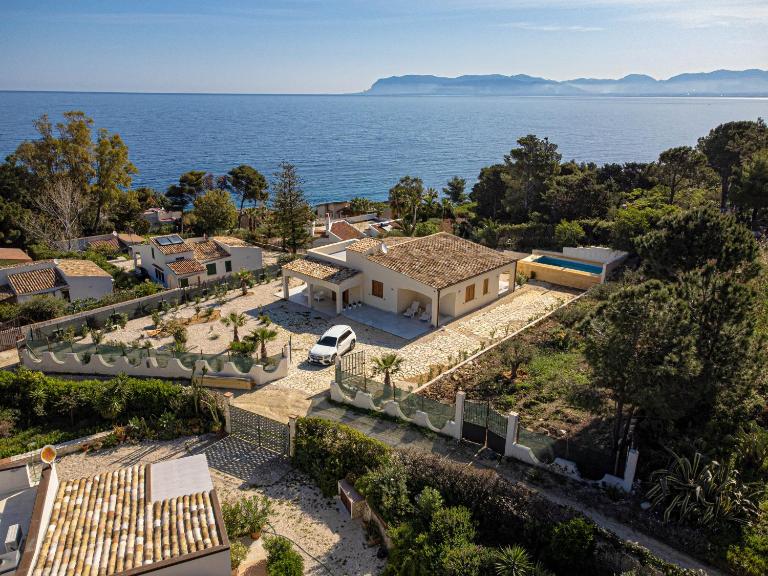 Villa Four by Sicily Travelling Villas - B&B Scopello