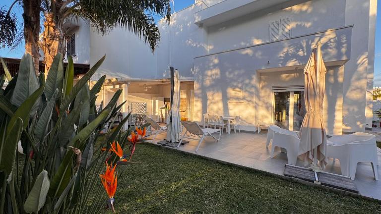 Villa Elisabetta - Ferienwohnung Torre San Sabina
