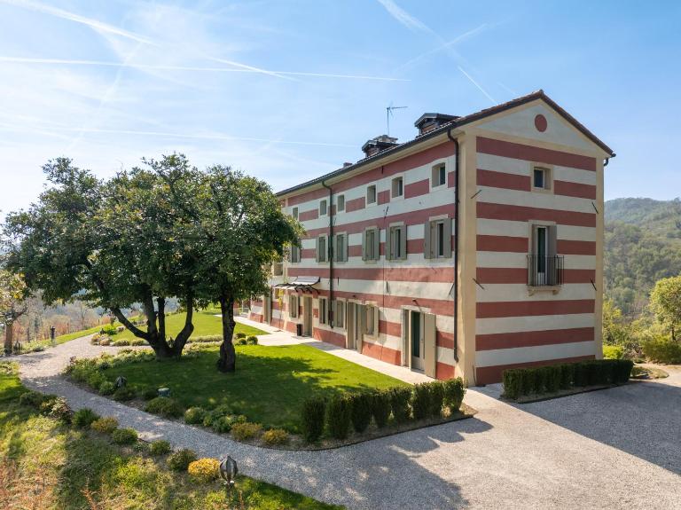 Tenuta Duchi Corbanus - Bed and Breakfast Corbanese