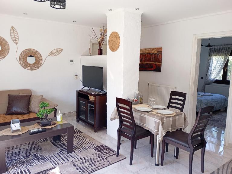 Oasis Cottage - Ferienwohnung Krepeni