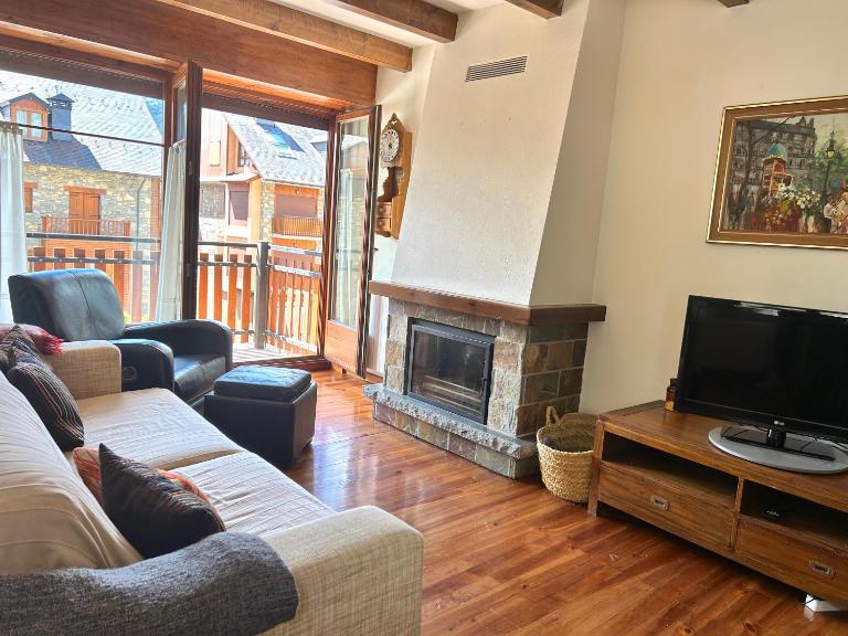 Apartament lluminós de muntanya by RURAL D'ÀNEU - B&B Esterri de Aneu