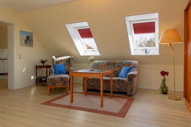 Lindenbuschen 2 Wohnung 7 - B&B Kellenhusen