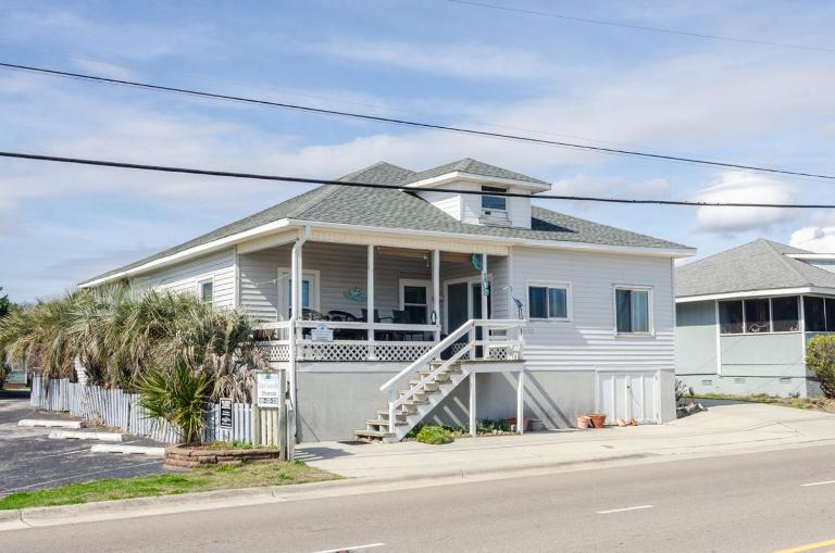 Petersons Apt A by Bryant Real Estate - B&B Kure Beach