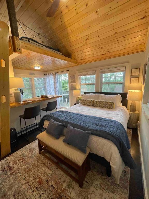 Cheerful Cottage with Loft Close to Everything 6 - Ferienwohnung Edgecomb