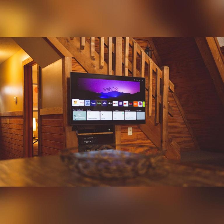 A-Frame #08 - by The Chalets - B&B Logan