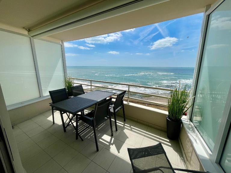 Appartement moderne face mer avec garage et WiFi gratuit - FR-1-92-900 - B&B Les Sables-d'Olonne