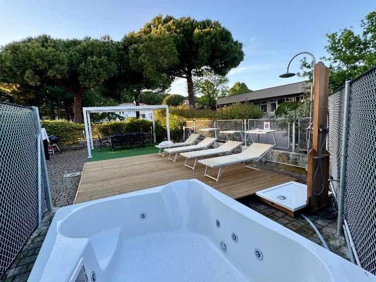 Apt Nettuno - Relax Privè - 3 Bedrooms - 2 Baths - AC - Parking - Wifi - B&B Cervia
