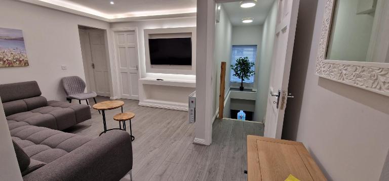 Modern Living apartment - Bed and Breakfast Balnacart