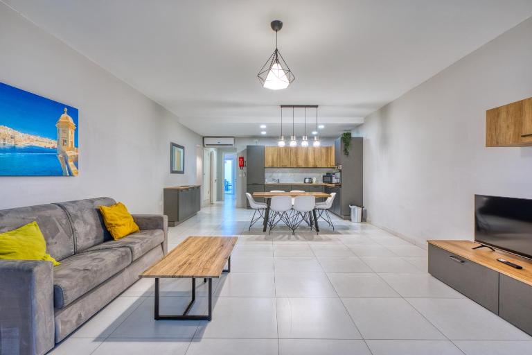 Modern Luxury Apartment in Swieqi - Premium Stay by SF Homes - Ferienwohnung Swieqi