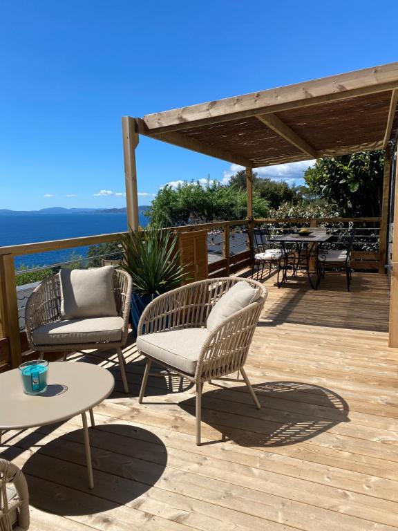 ST RAPHAEL- Mobile Home 3ch clim -MAGNIFIQUE VUE MER-ILE D'OR - Plages et Piscine - Ferienwohnung Saint-Raphaël
