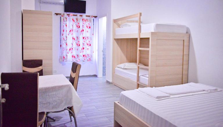 Kristi's Guesthouse - B&B Golem