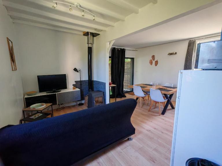 Gîte Nature sur LAC avec accès PISCINE et PONTON - B&B Éguzon-Chantôme
