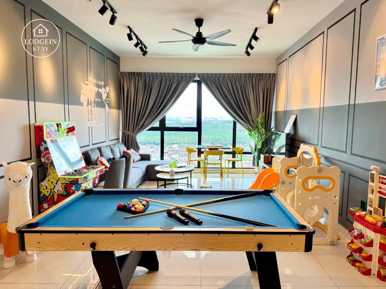 Midvalley Southkey Mosaic by LODGEIN -Snooker Ktv Arcade Game Kid Plyground - B&B Johor Bahru
