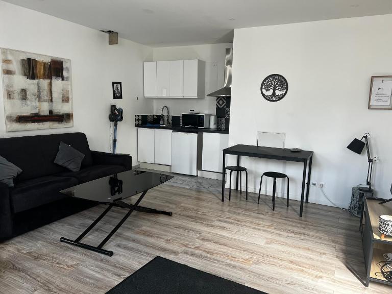 logement numéro 1 - Ferienwohnung Gennevilliers