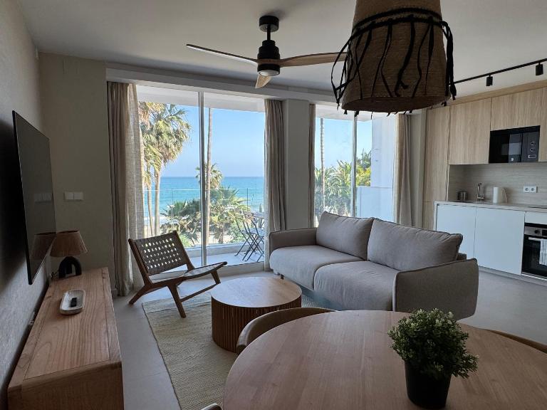 SuiteLine - Sealine Apartments - Ferienwohnung Estepona