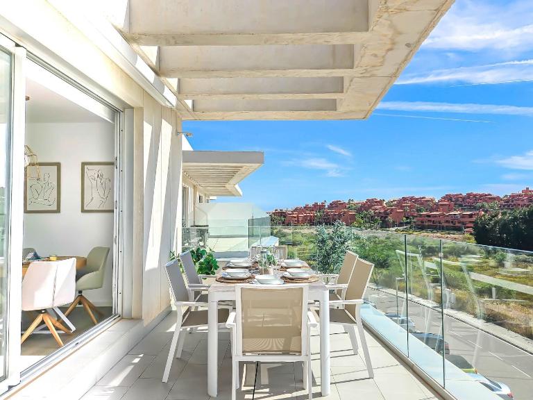 2 bedroom penthouse in Serenity Collection in Estepona - B&B Estepona