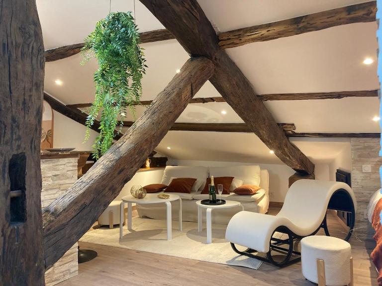 Loft Unique Romantique & Balnéothérapie - B&B Riom