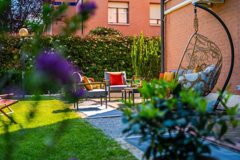 Modena Garden Retreat, 5 min dal centro con Garage - Chambres d'hôtes Modène