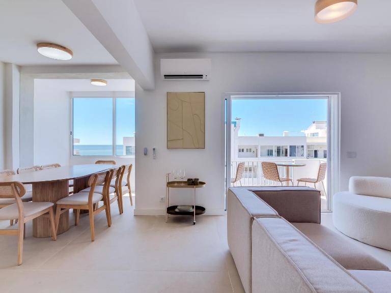 Art and Sea 2 bedroom apartment - Ferienwohnung Quarteira