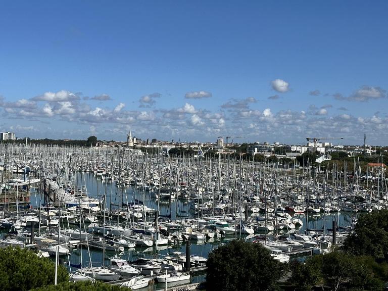 Salty Home, vue sur la Marina, LR133 - Chambres d'hôtes Les Minimes