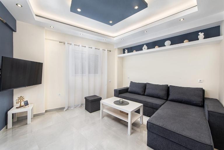 Modern Colorful House 3 - B&B Rodi