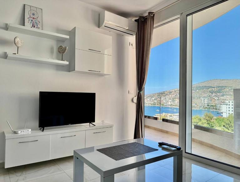 White Residence - Malgorzata - B&B Saranda