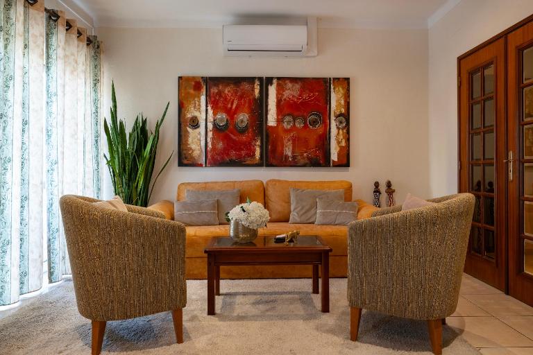 Stupendo Sun & Beach 3BR FFoz AirConditionning Center - Chambres d'hôtes Tavarede