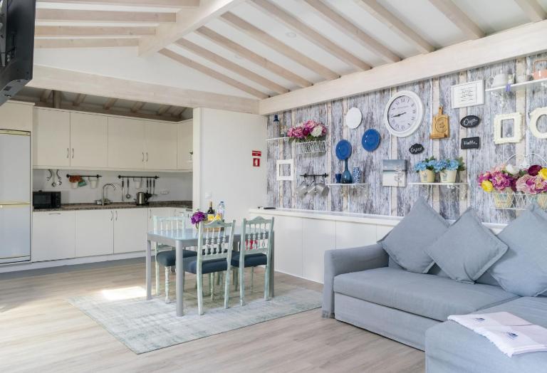 Flowers & Beach Oporto House - Bed and Breakfast Valadares