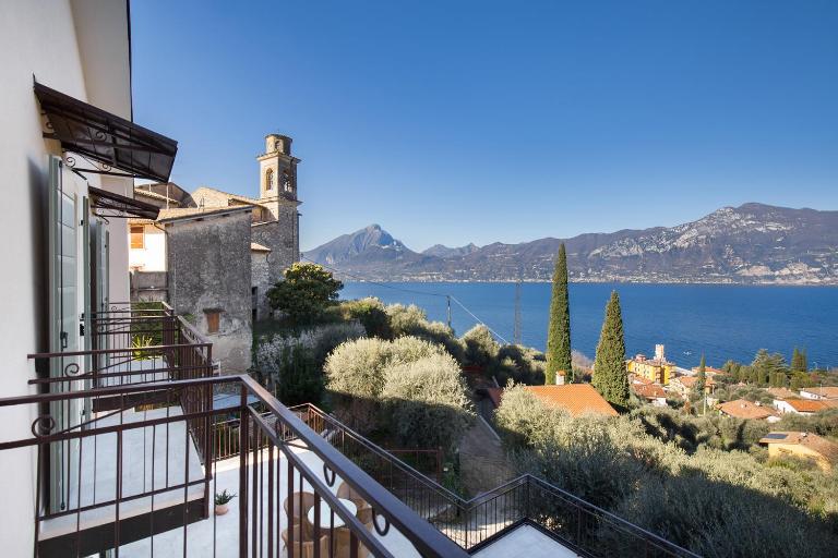Casa Sofia-Vista lago - B&B Torri del Benaco
