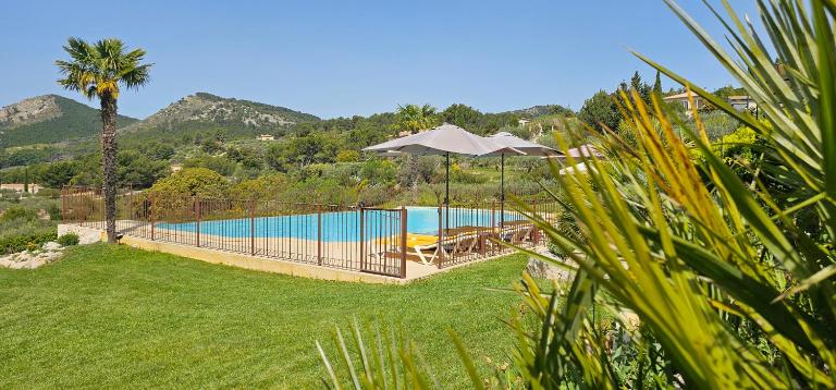 Gîte nidu classé 3 étoiles Paradis provençal - B&B Le Barroux