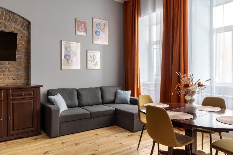 TUT Stavropigiyska - Ferienwohnung Lwiw