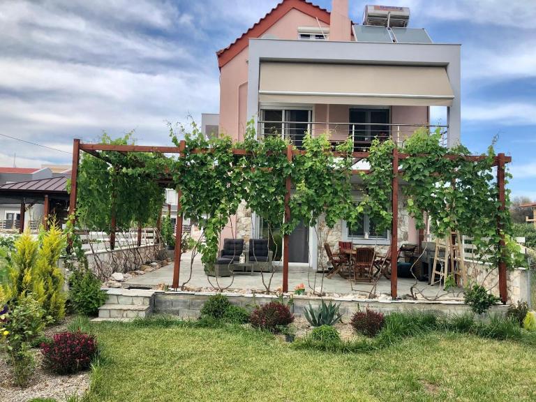 Villa Bacchus - Chambres d'hôtes Níkiti