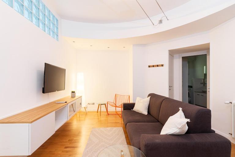 Domus Julia - Next to Train to Rome - B&B Lido di Ostia