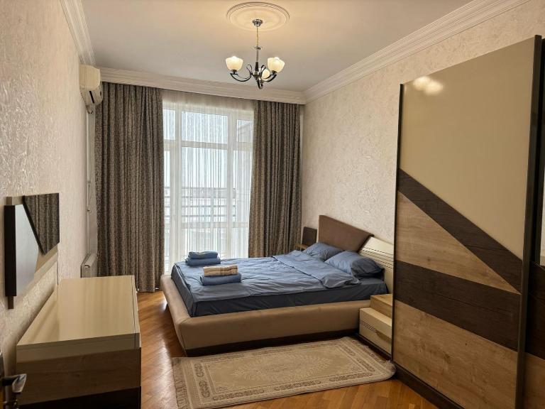 Beautiful apartment in Baku - Bed and Breakfast Bakoe