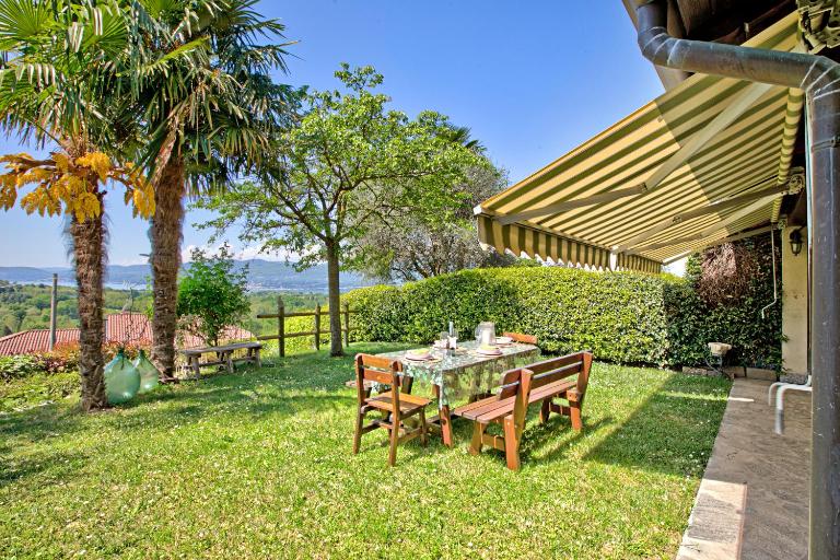 Home Sweet Home Garden & Lake View - Happy Rentals - Ferienwohnung Besozzo