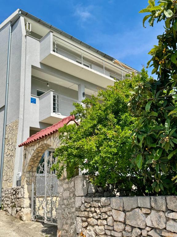 Vila Smokva - B&B Tisno