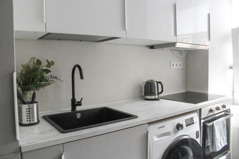 Modern 1BR Flat - Great Location - Chambres d'hôtes Riga