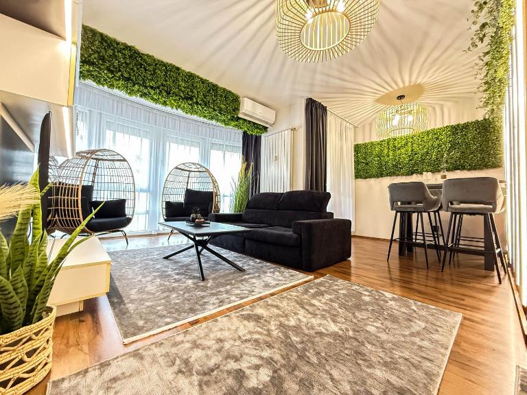 Botanic Home - Ferienwohnung Großwardein