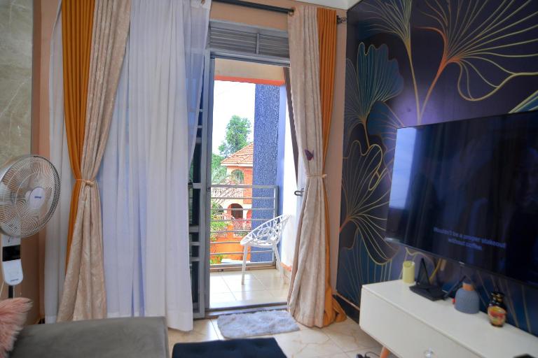 Edna Luxe Loft - Bed and Breakfast Kampala