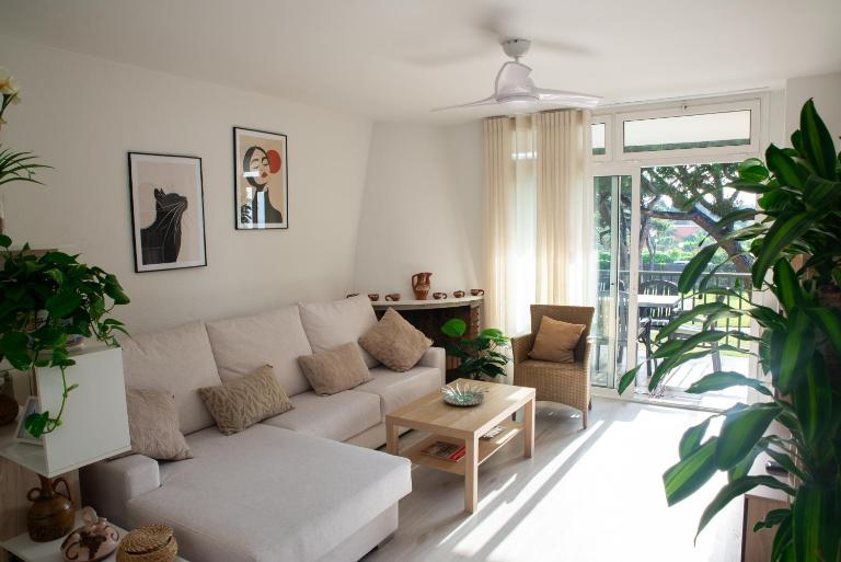 Wonderful apartment in Gavà. Barcelona - B&B Gavà