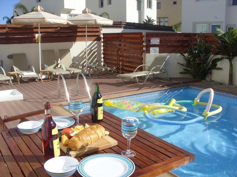 MANDARIN Villa - B&B Paralímni