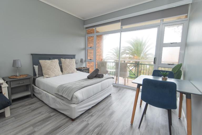 Wavy Daze Luxury Apartment #inverter - B&B Port Elizabeth