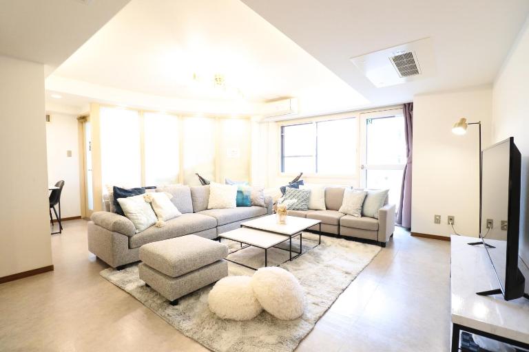 NK BLD3F Sapporo 3LDK 3BR 1 floor 1 room - Bed and Breakfast Minami-jūichijō