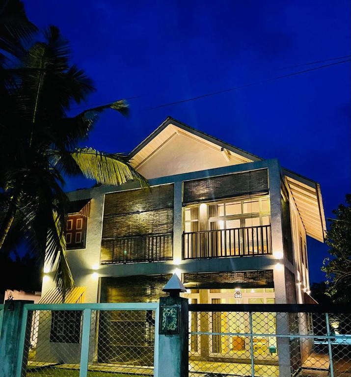 Aanya Villa by the Beach - Bed and Breakfast Mirissa city
