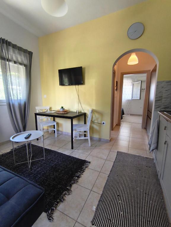 Cozy apartment - B&B Ialysós