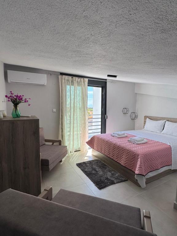 Crystal 2 Apartment Ofrinio - B&B Ofrínion