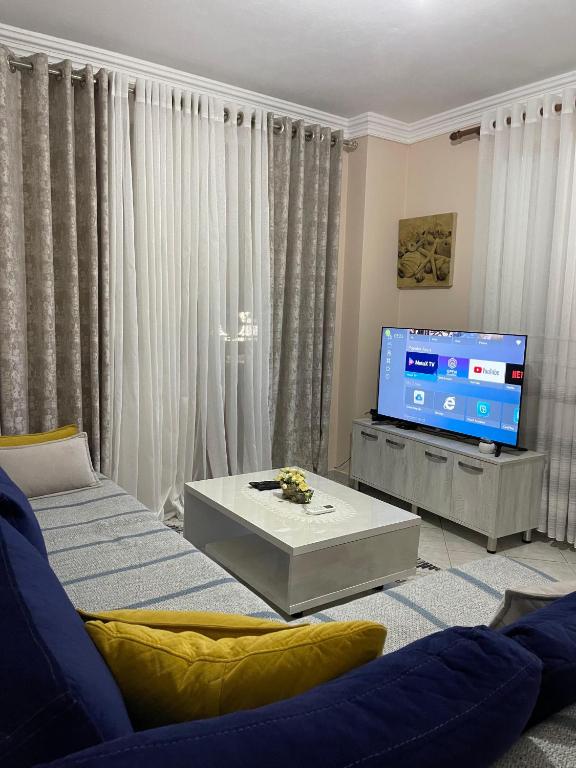 Prendi's Apartment in Golem Beach - Chambres d'hôtes Golem